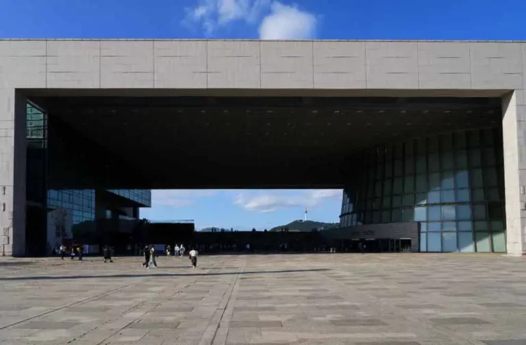 National Museum of Korea Tour
