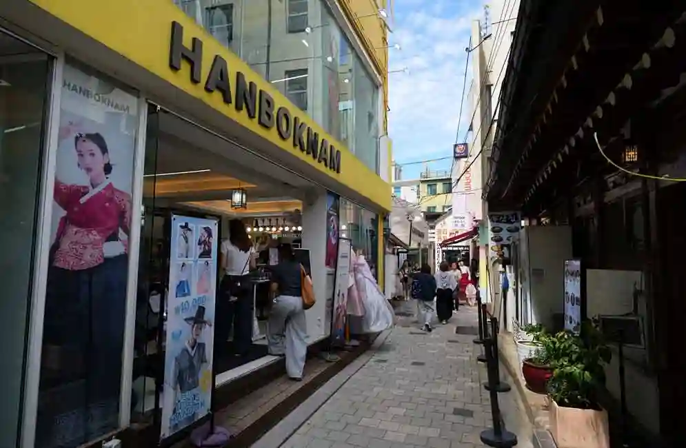 Gyeongbokgung Station Hanbok Rental Shop