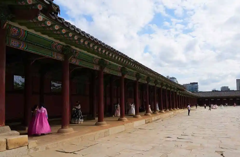 Geunjeongjeon Hall Corridor