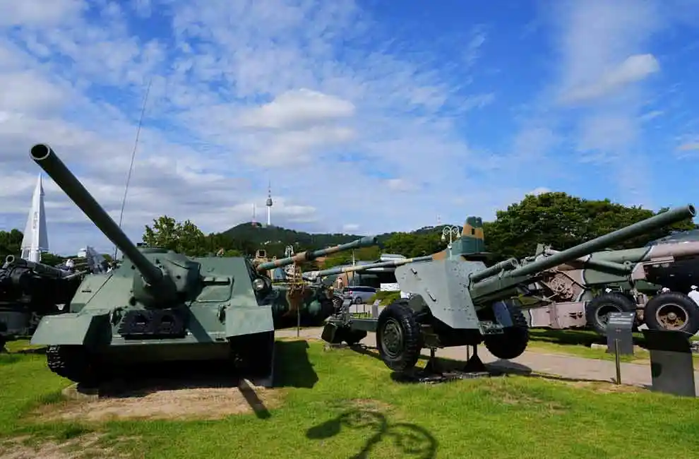 Outdoor Exhibition: Tanks, Aircraft and More