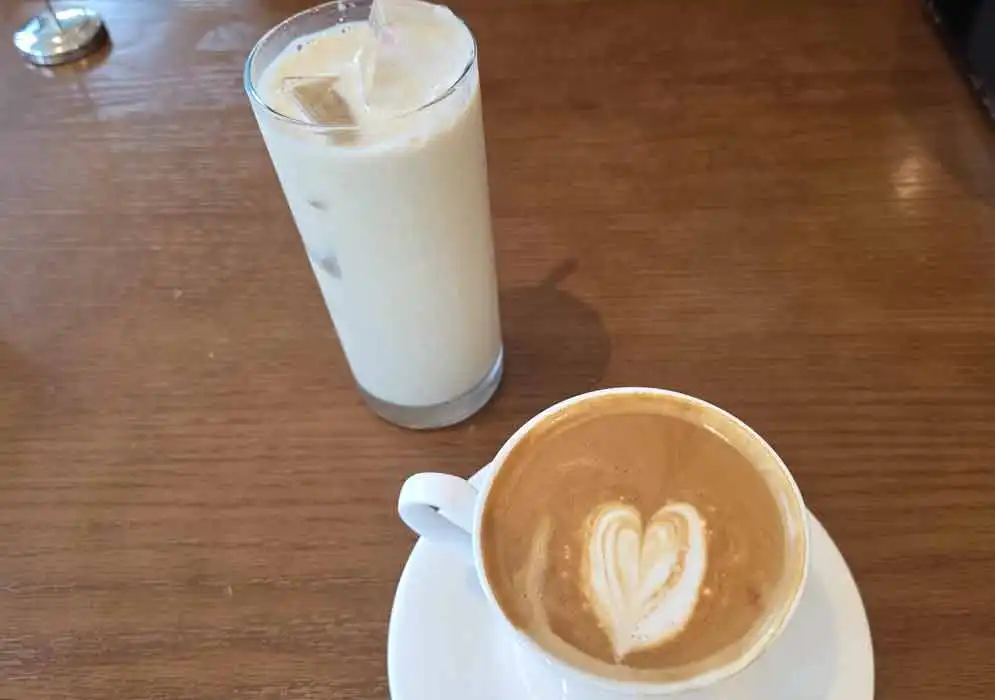 Milk Tea and Cafe Latte