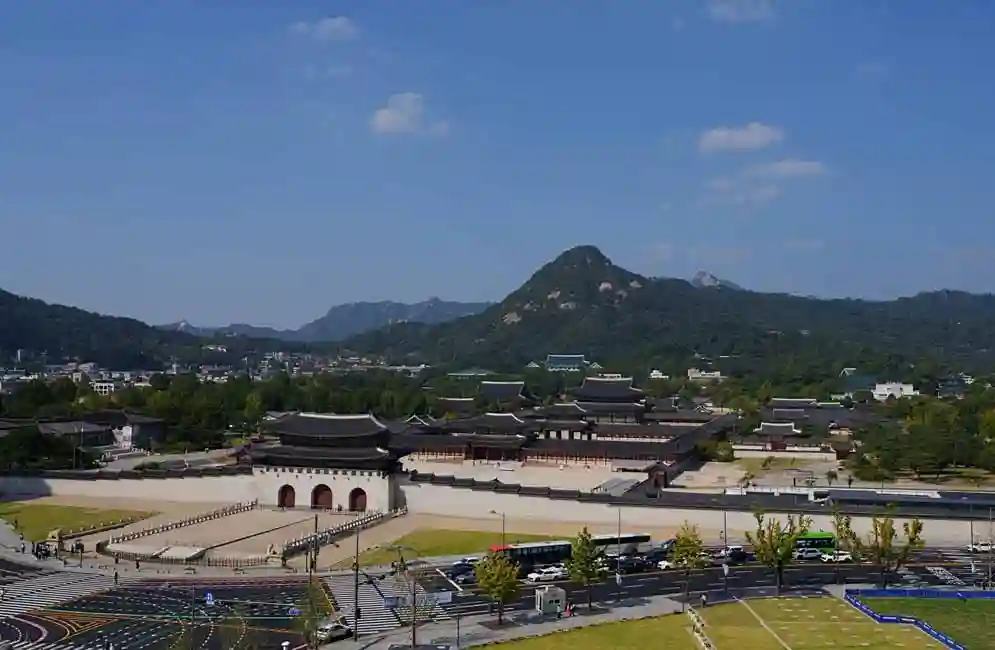 Gyeongbokgung Palace as seen from the outdoor garden on the 8th floor of the National Museum of Korean Contemporary History