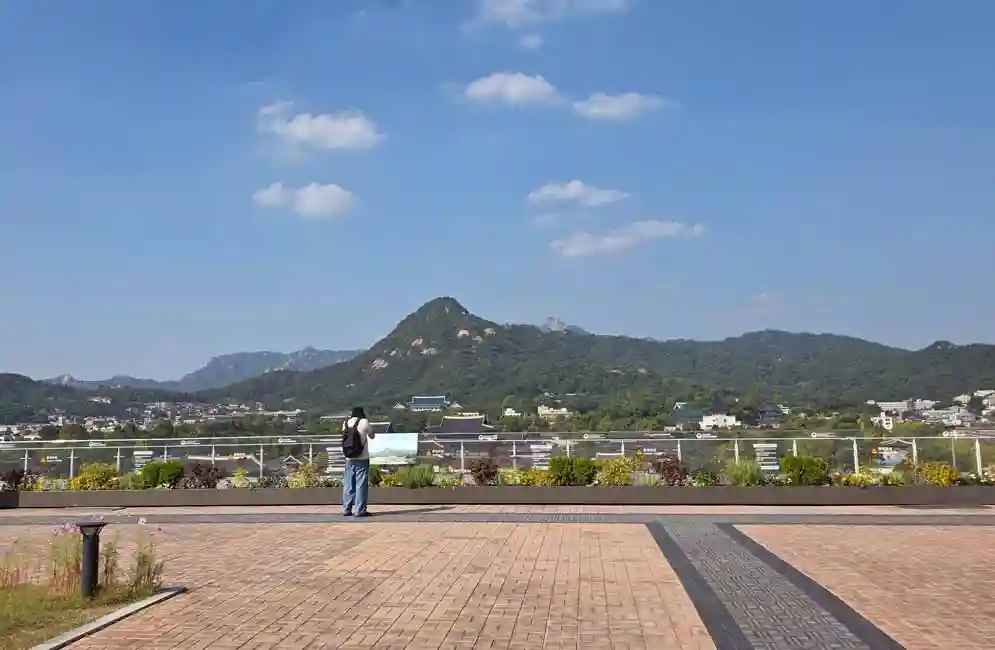 Outdoor Garden, 8th Floor, National Museum of Korean Contemporary History